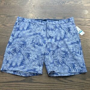 Tommy Bahama Navy and White Leaf Pattern Men's Shorts